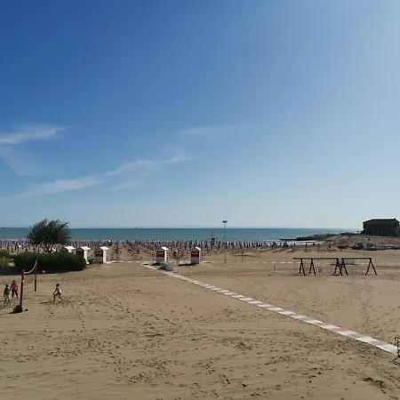 Sara 3* Caorle
