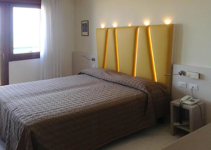 Sara 3*